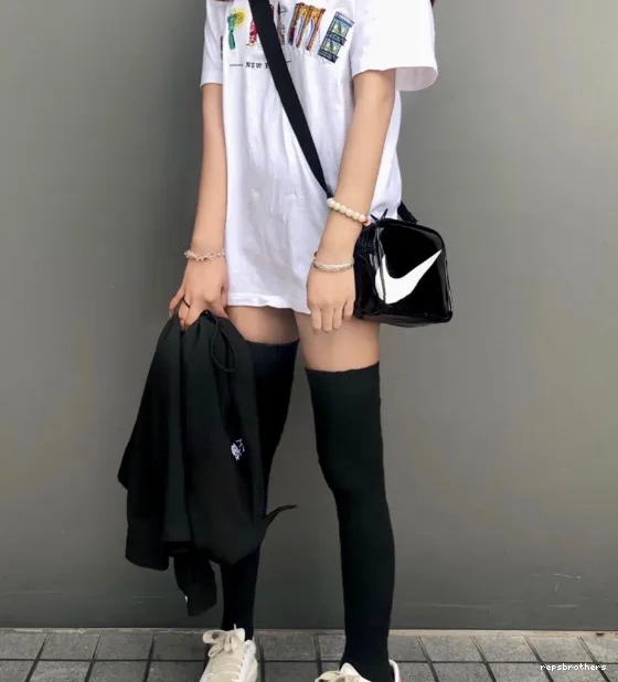 Short Black Logo City Embroidery Rainbow City Arc Tee Arc XL S M L sleeved T-shirt White and 19SS 0928